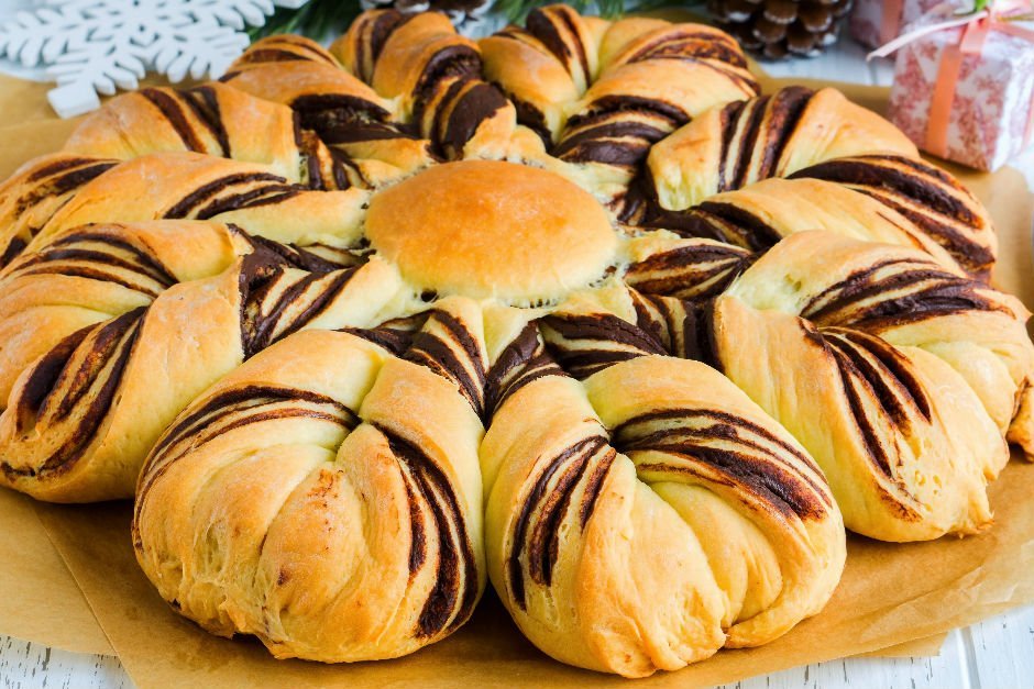 Çikolatalı Çiçek Çörek