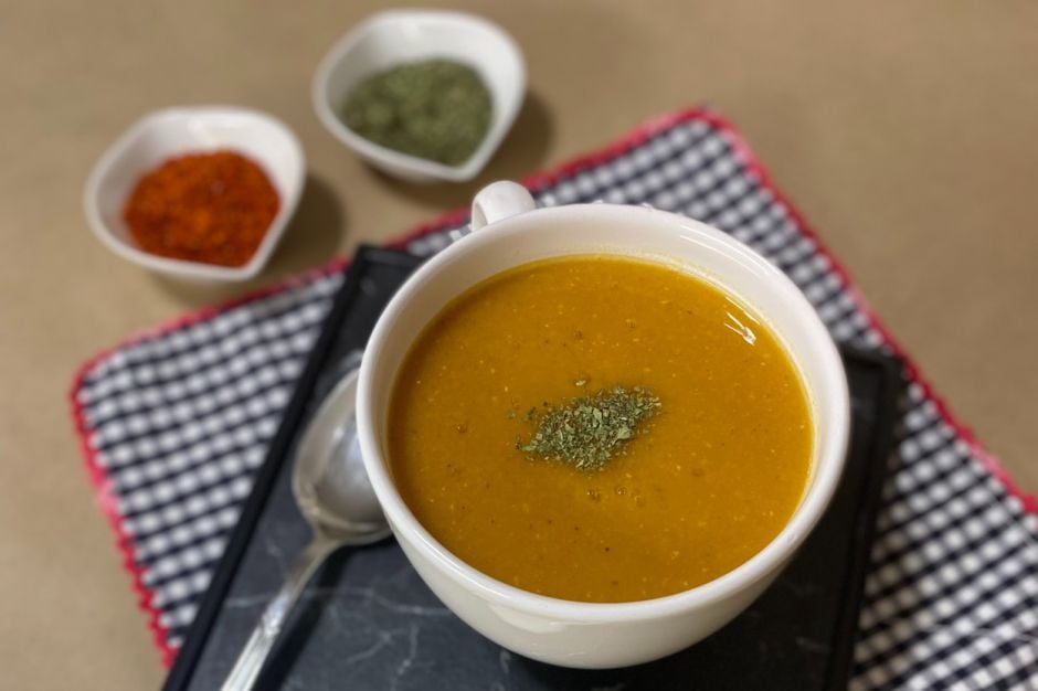 Salçalı Kırmızı Mercimek Çorbası