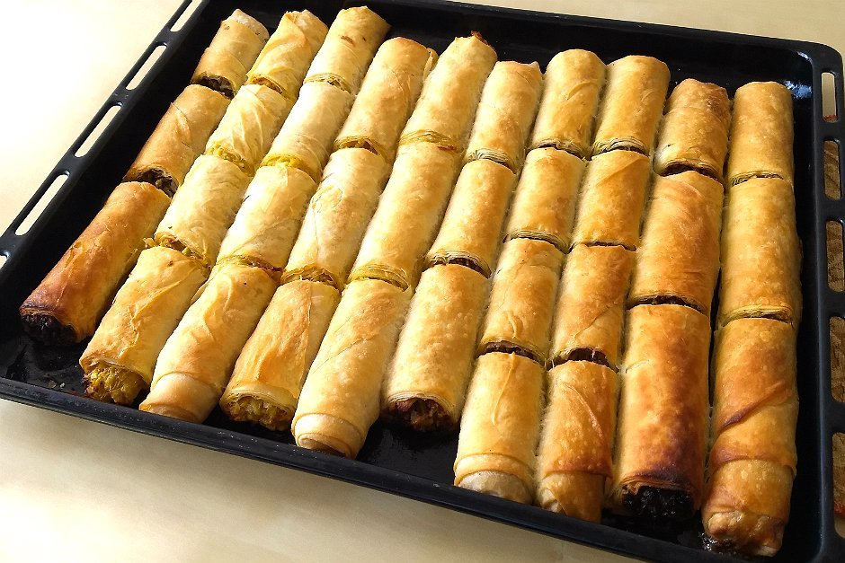 Sütsüz Sodalı Börek