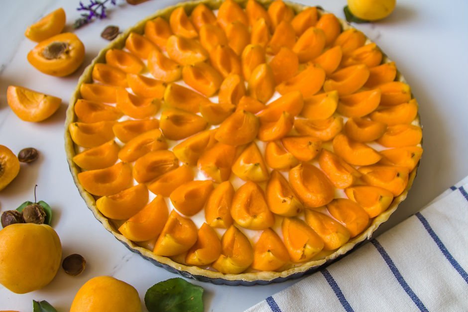 Kayısılı Muhallebili Tart