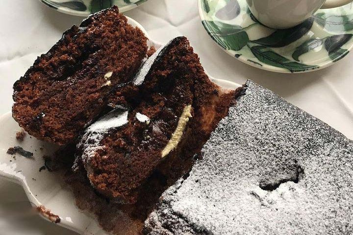 Beyaz Çikolata Sürprizli Brownie