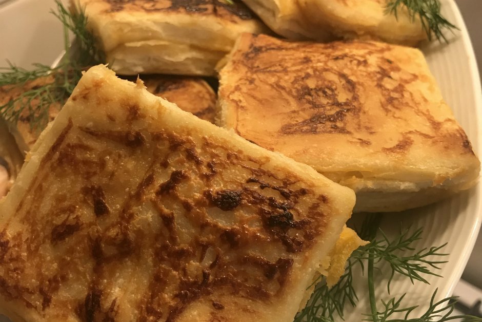 El Açması Kabaklı Börek