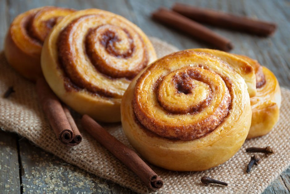 Tarçınlı Rulo Çörek