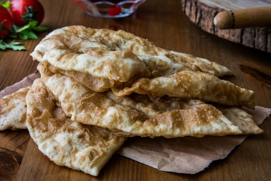 Fırında Çiğ Börek (Çibörek)