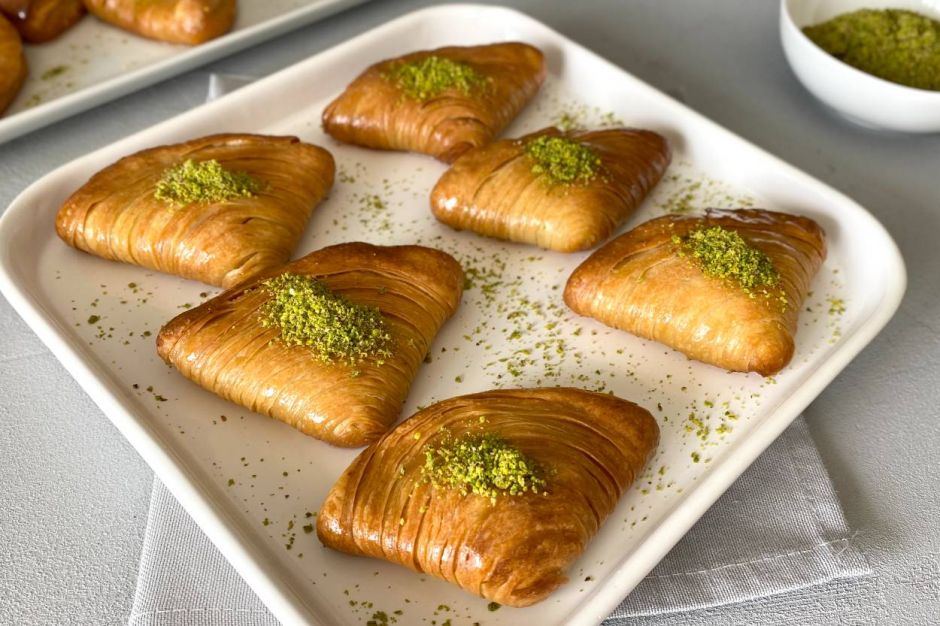 Midye Baklava