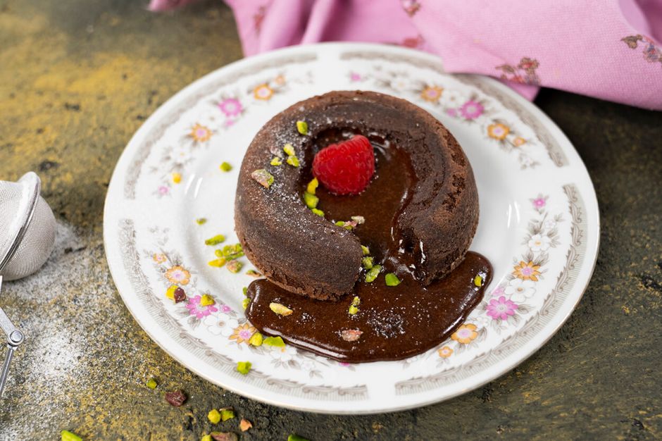 Çikolatalı Lav Kek (Lava Cake)