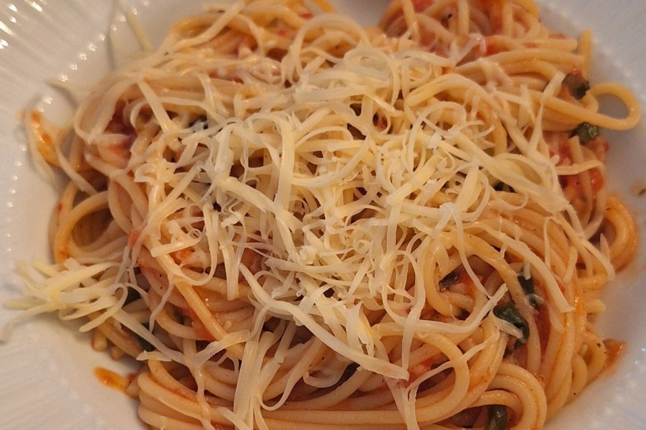 Özel Soslu Spagetti