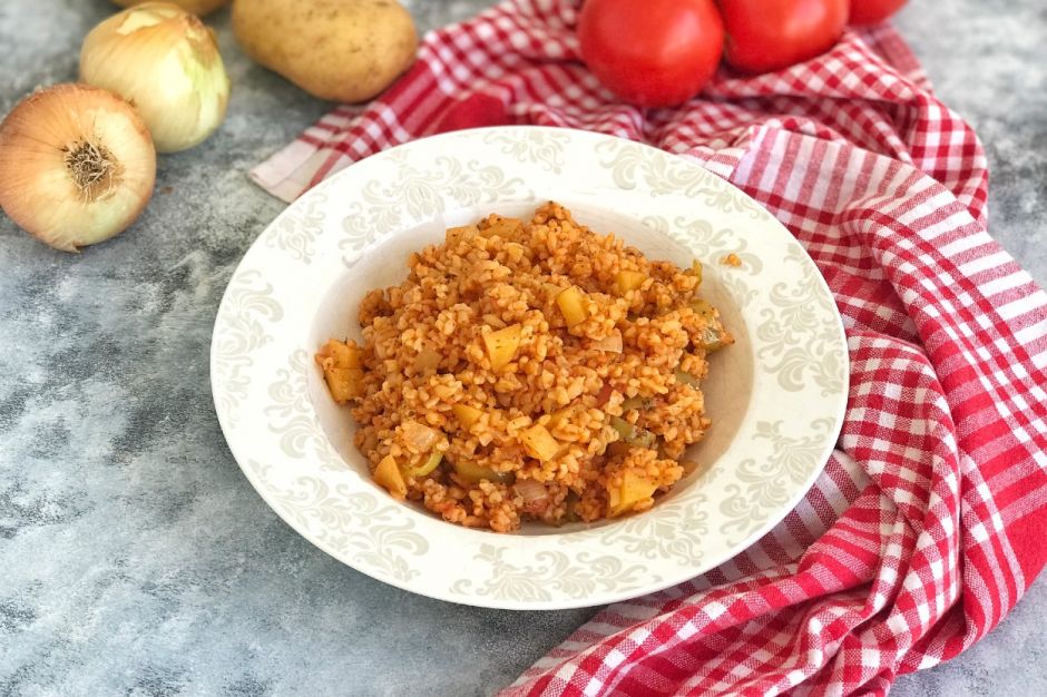 Patatesli Bulgur Pilavı