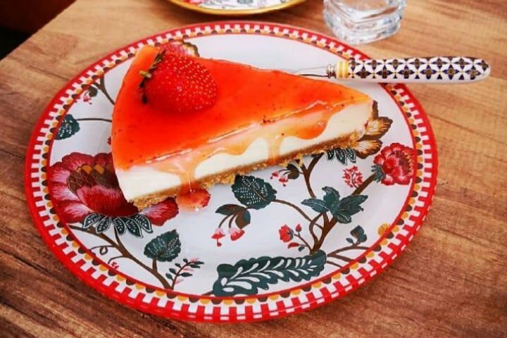 Çilekli Pratik Cheesecake