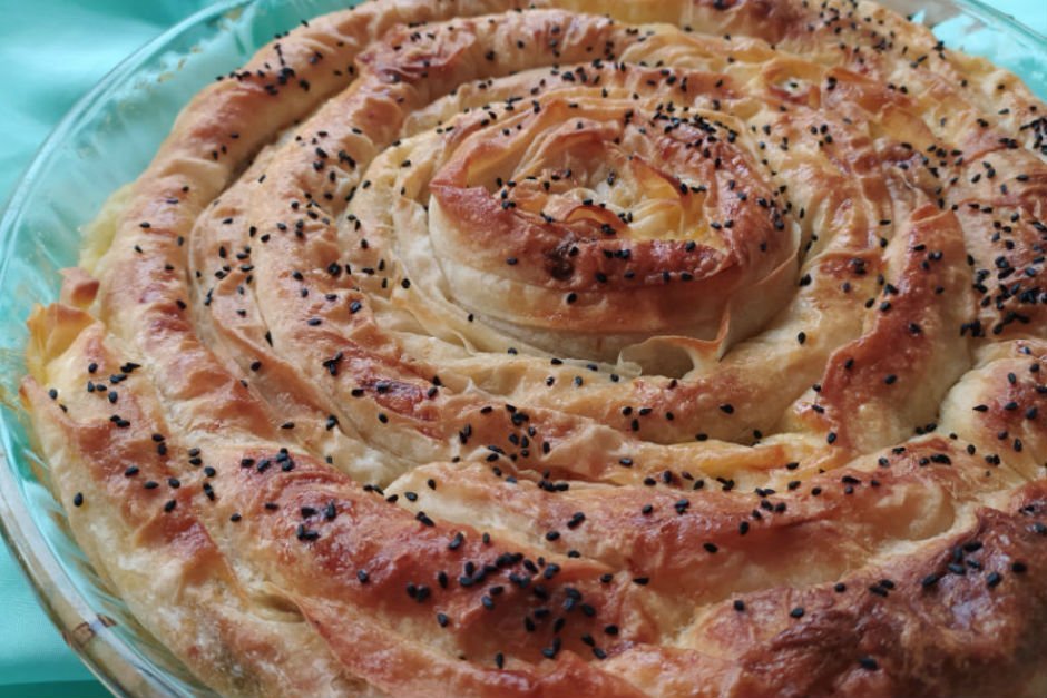 Pırasalı Peynirli Börek