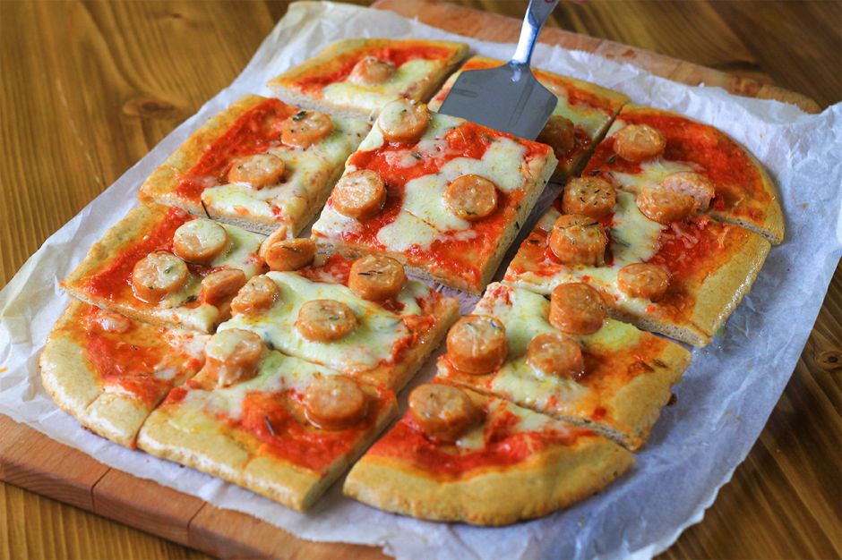 Piliç Sosisli Pizza