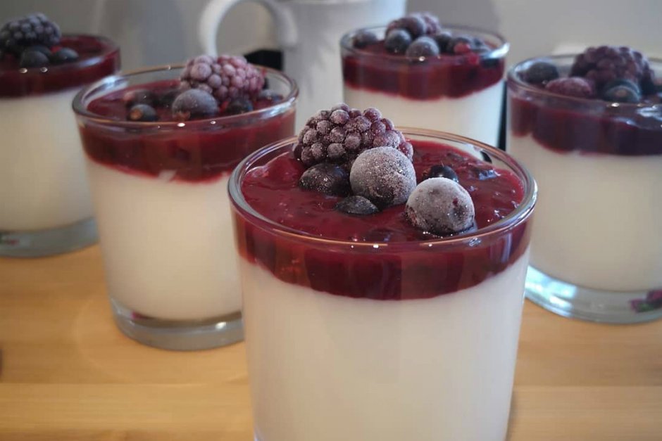 Frambuazlı Panna Cotta