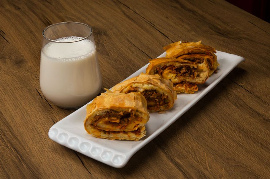 Rulo Lahmacun Börek