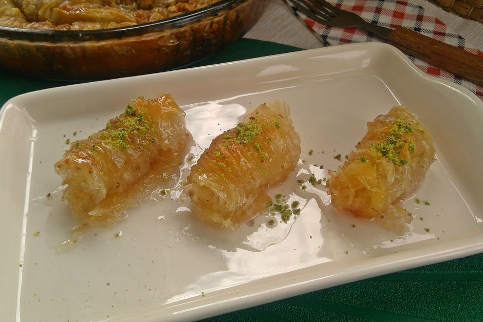 Hazır Yufkadan Büzme Baklava