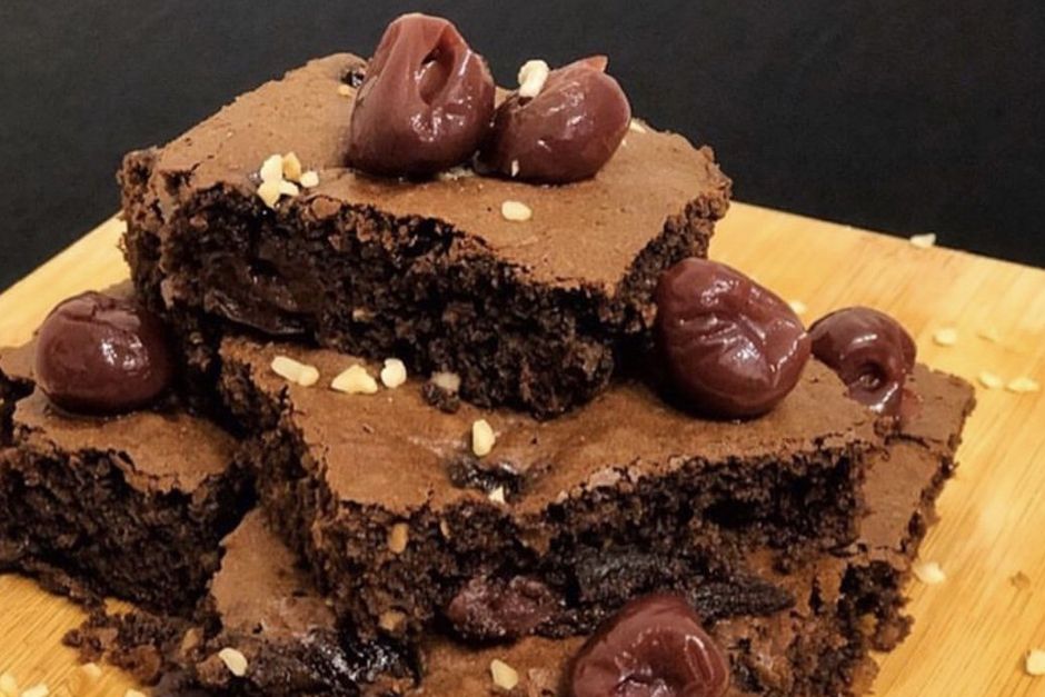 Vişneli Fındıklı Brownie