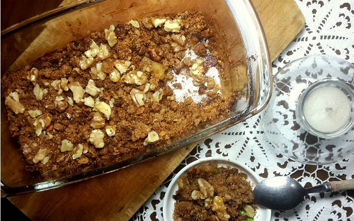 Apple Crumble (Elmalı Kırıntı Turta)