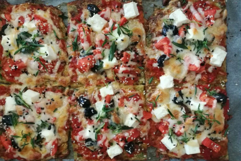 Hamursuz Akdeniz Pizzası