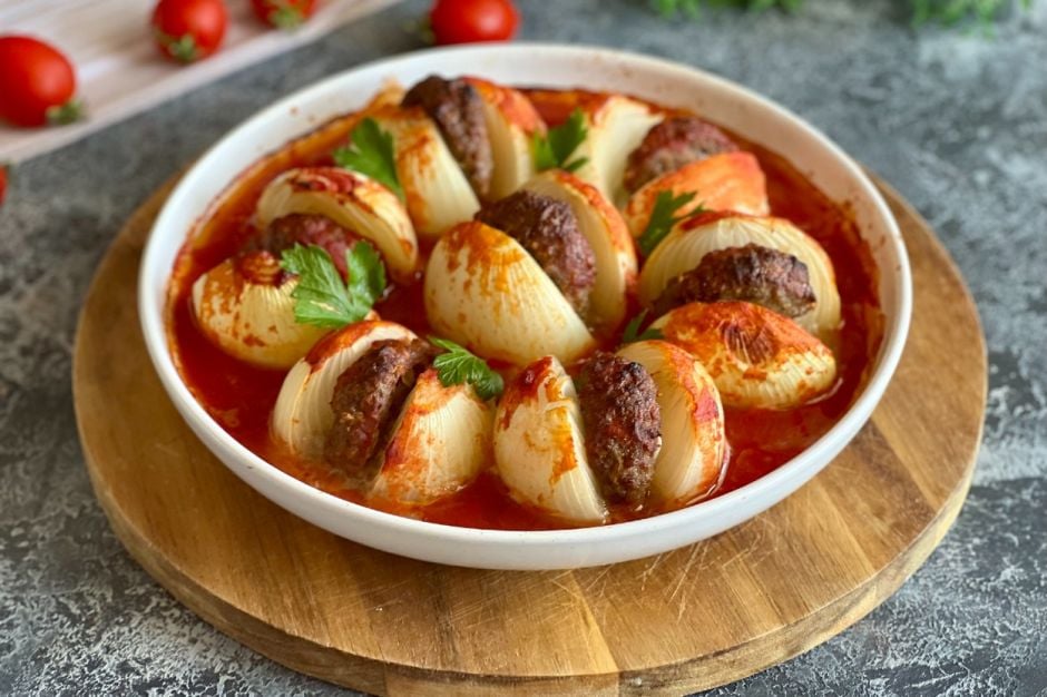 Köfteli Soğan Kebabı
