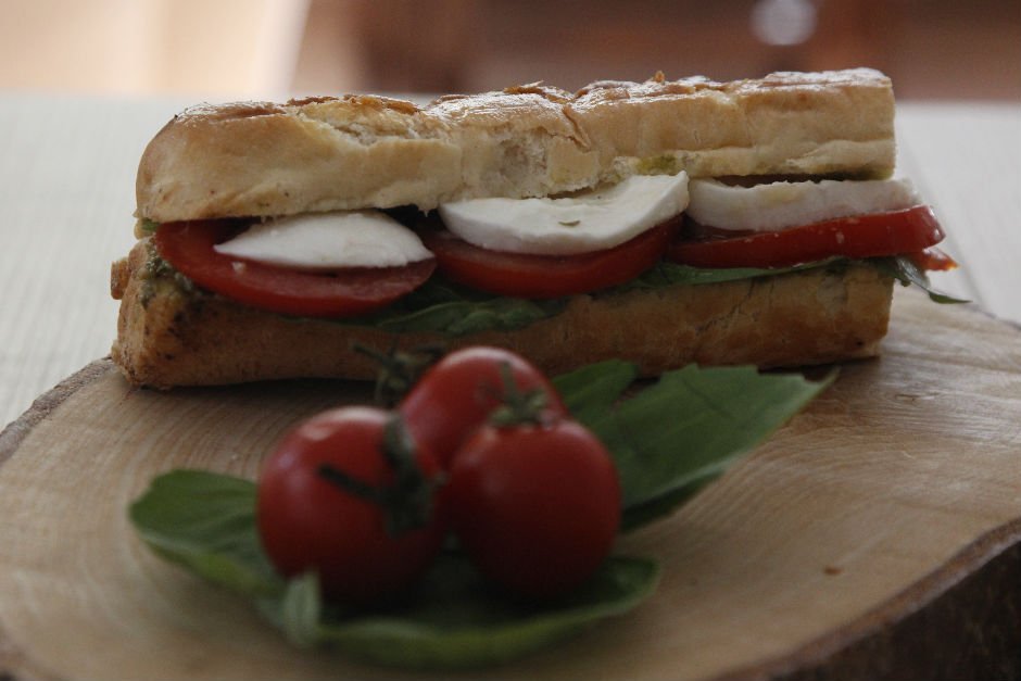 Mozzarella Sandviç