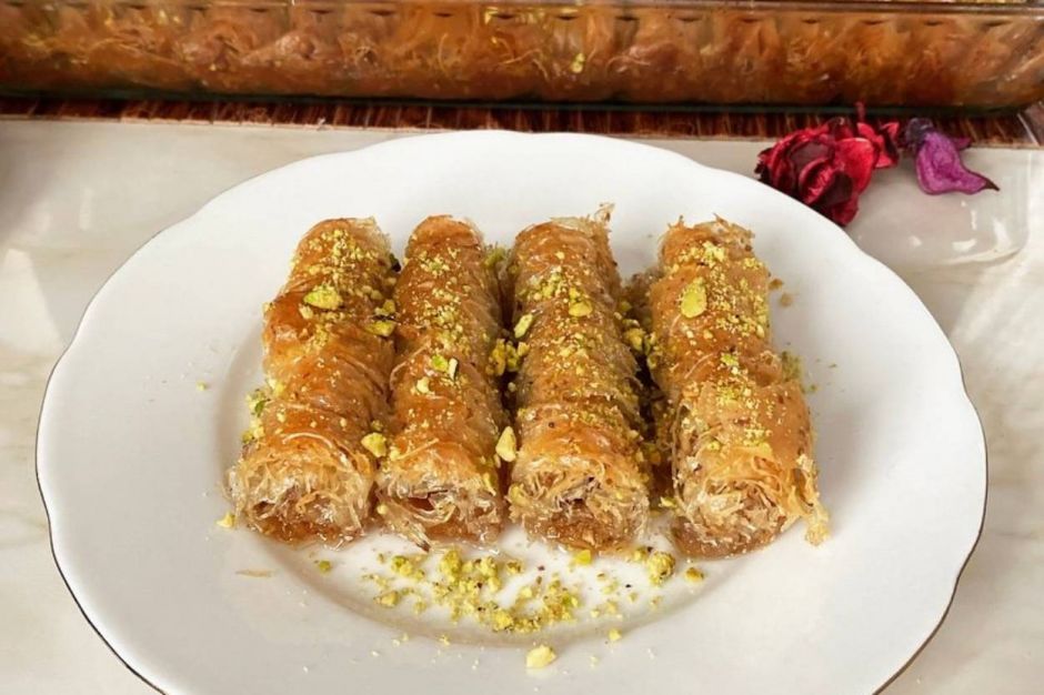 Cevizli Kadayıflı Burma Baklava