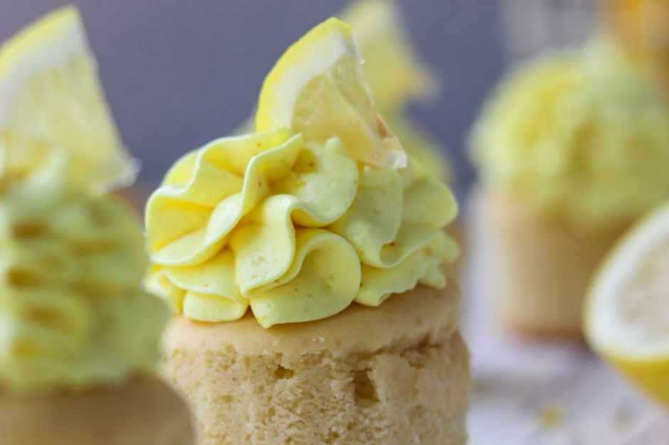 Limon Kremalı Vanilyalı Cupcake