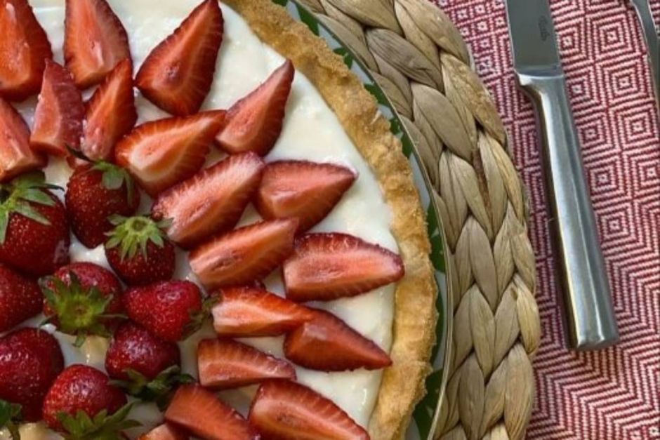 Yumuşacık Çilekli Tart