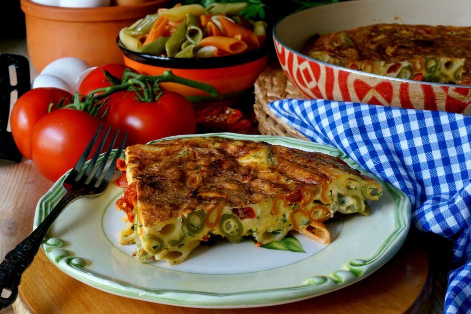 Makarnalı Omlet