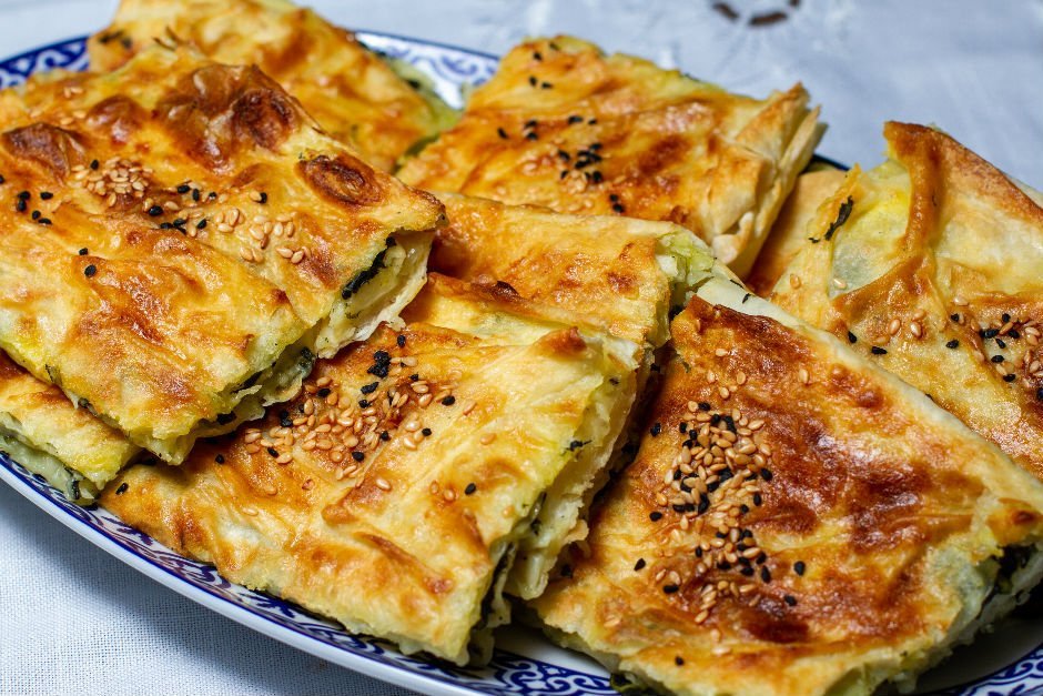 Hazır Yufkadan Ispanaklı Börek