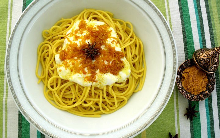 Zerdeçallı Spagetti