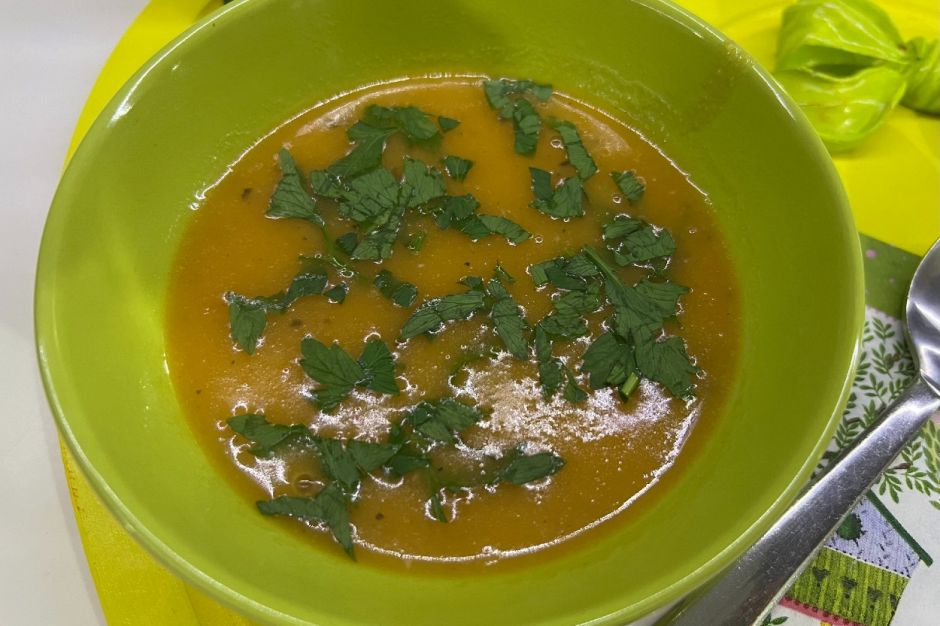 Pratik Havuçlu Sebze Çorbası