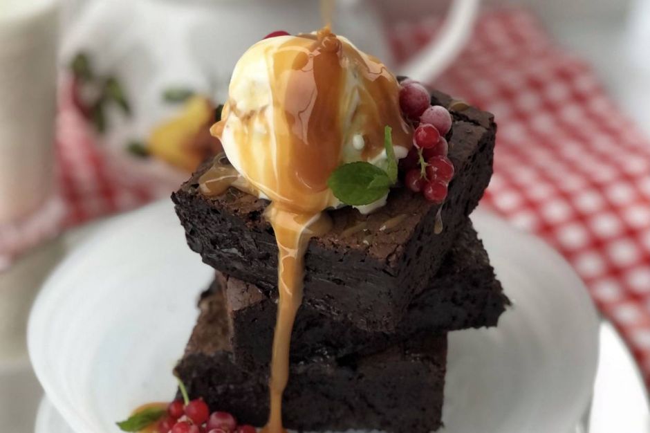 Süt Reçelli Brownie